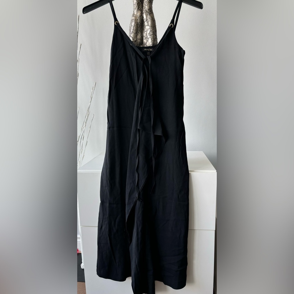 NWOT💥 Classic Black Spagetti strap Dress with front draping, size 2